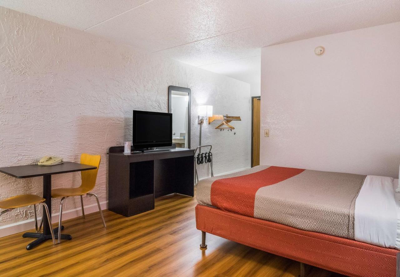 Motel 6-Prospect Heights, Il Bagian luar foto